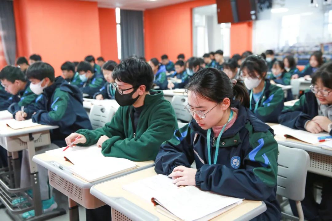 2025高考大学专业选择指南 816个专业怎么选