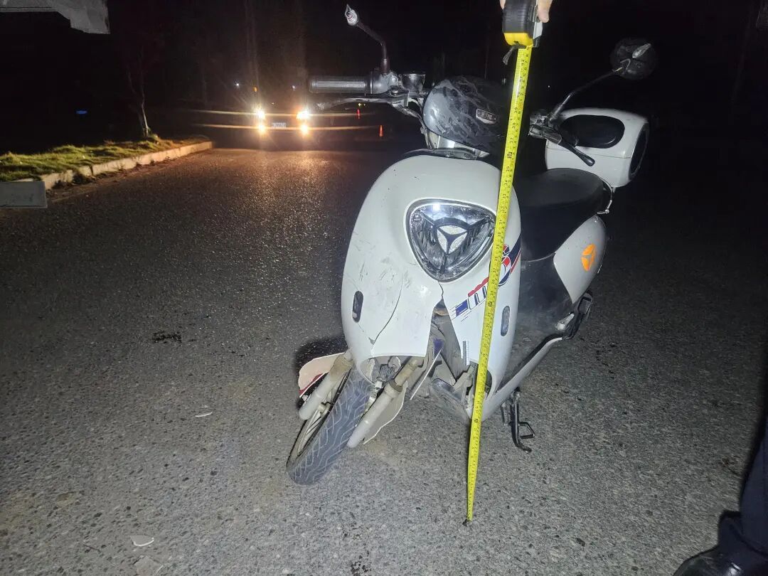 14岁骑车带人撞上半挂车,这些未成年人事故案例要警惕