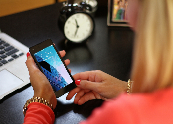 学校因新冠、甲流停课，专家：别慌