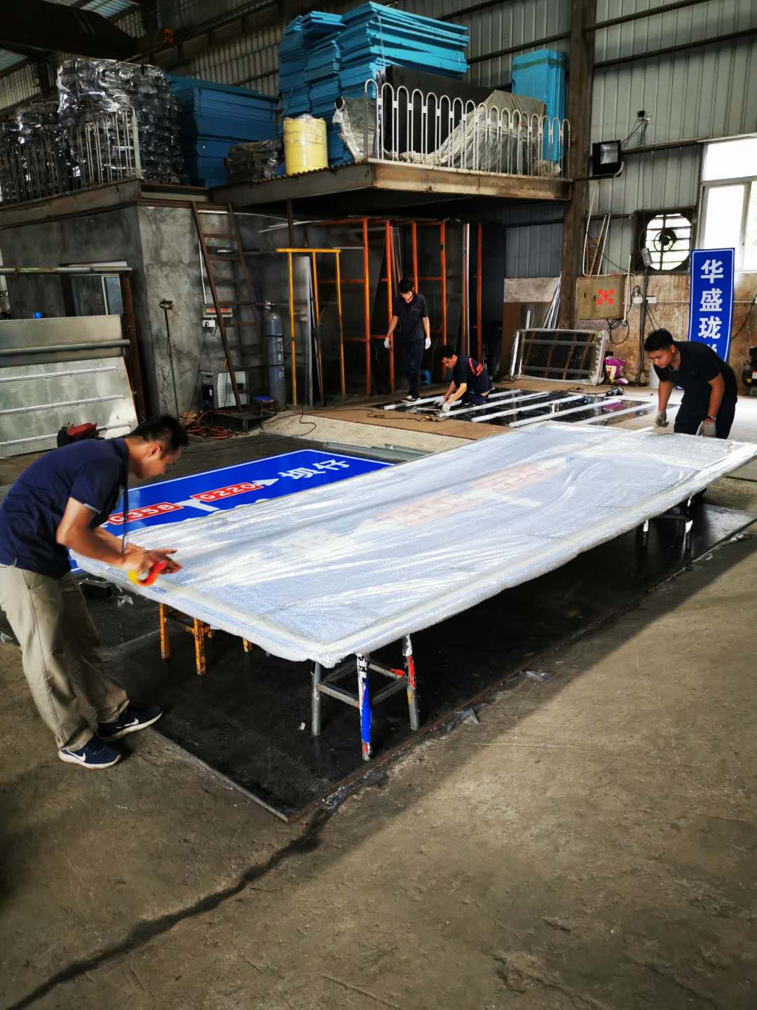 国标制作高速交通标志,规格多样,价格优,工程商贸易商首选