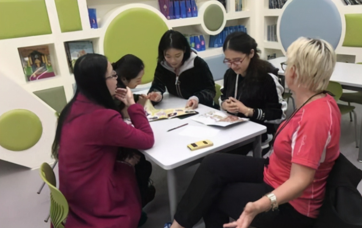 大学奇葩社团大盘点!爱牙、作死协会,你加入了哪个?