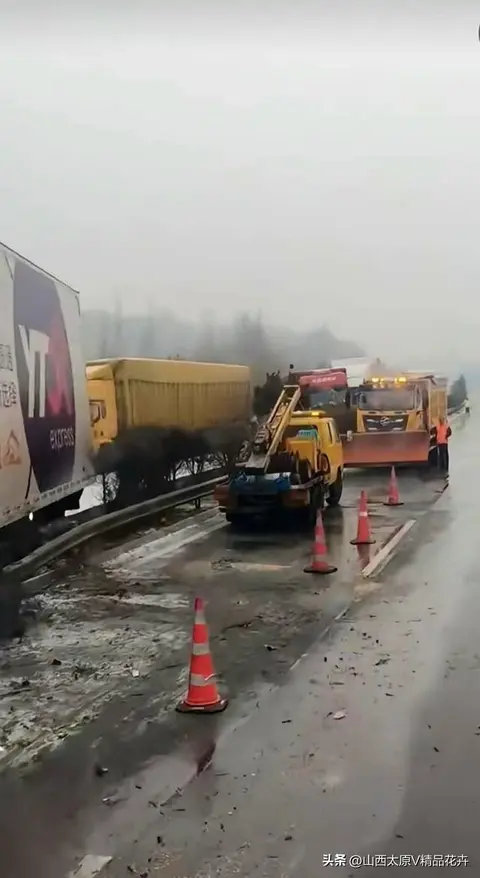 二广高速山西段多车相撞事故！老司机分享高速行车保命技巧